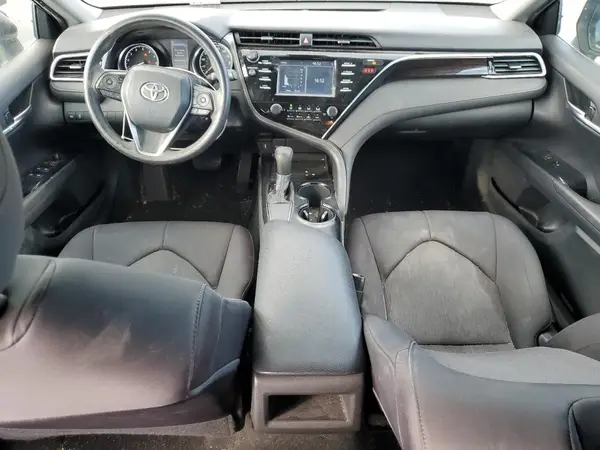 4T1B11HK1JU027375 2018 TOYOTA CAMRY - Image 8