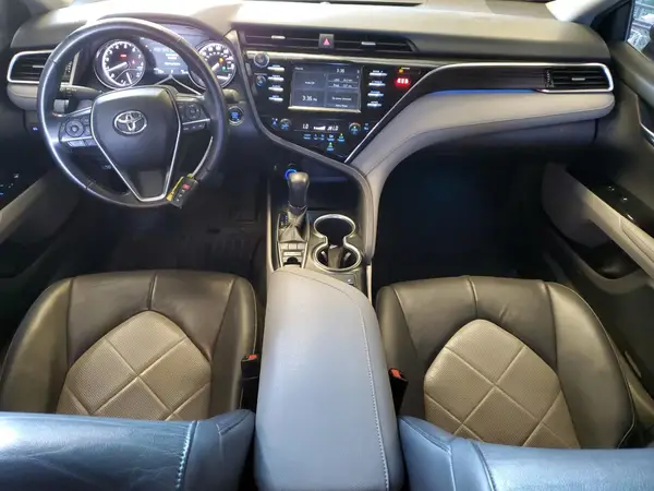 4T1B11HK1JU029207 2018 TOYOTA CAMRY - Image 8