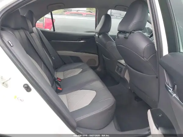 4T1B11HK1JU031166 2018 TOYOTA CAMRY - Image 8
