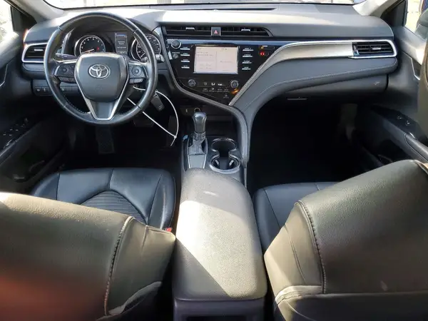 4T1B11HK1JU038621 2018 TOYOTA CAMRY - Image 8