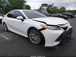 4T1B11HK1JU041258 2018 TOYOTA CAMRY