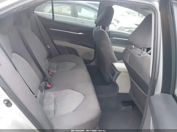 4T1B11HK1JU041339 2018 TOYOTA CAMRY - Image 8