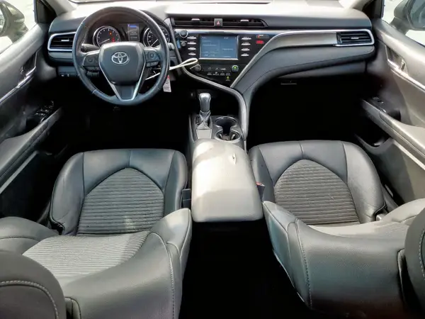 4T1B11HK1JU043530 2018 TOYOTA CAMRY - Image 8
