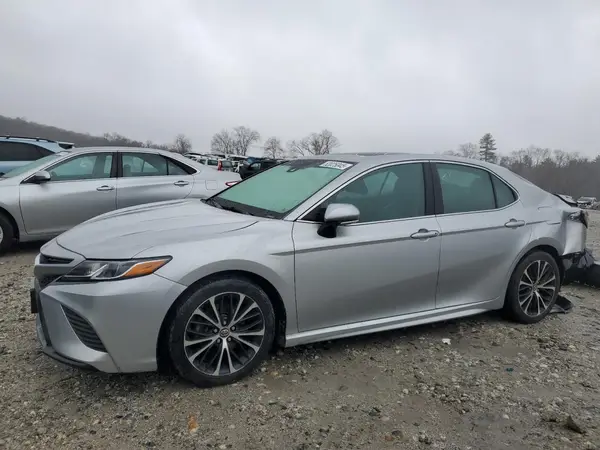 4T1B11HK1JU047299 2018 TOYOTA CAMRY - Image 1
