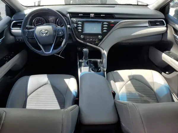 4T1B11HK1JU052003 2018 TOYOTA CAMRY - Image 8