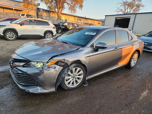 4T1B11HK1JU053376 2018 TOYOTA CAMRY - Image 1