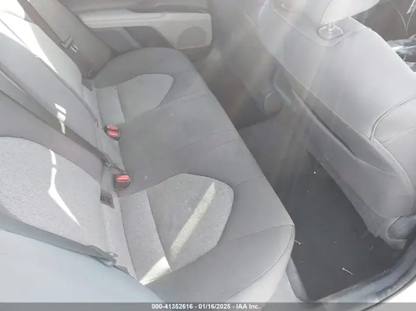 4T1B11HK1JU053720 2018 TOYOTA CAMRY - Image 8