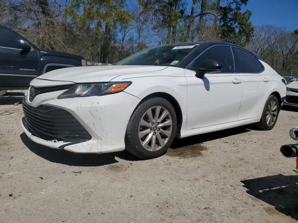 4T1B11HK1JU054575 2018 TOYOTA CAMRY - Image 1