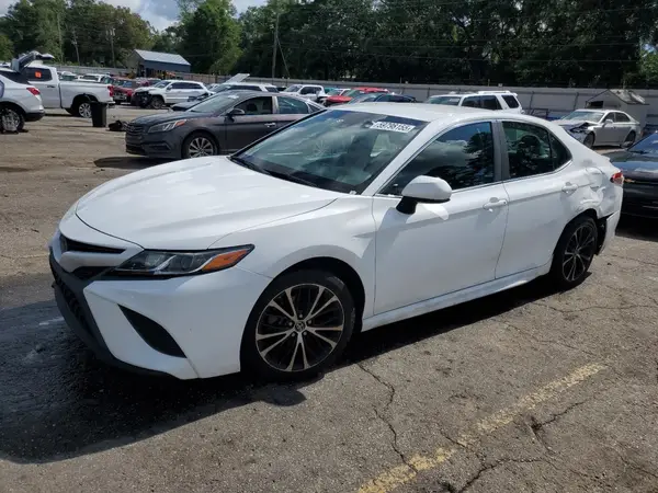 4T1B11HK1JU054625 2018 TOYOTA CAMRY - Image 1
