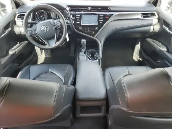 4T1B11HK1JU054625 2018 TOYOTA CAMRY - Image 8