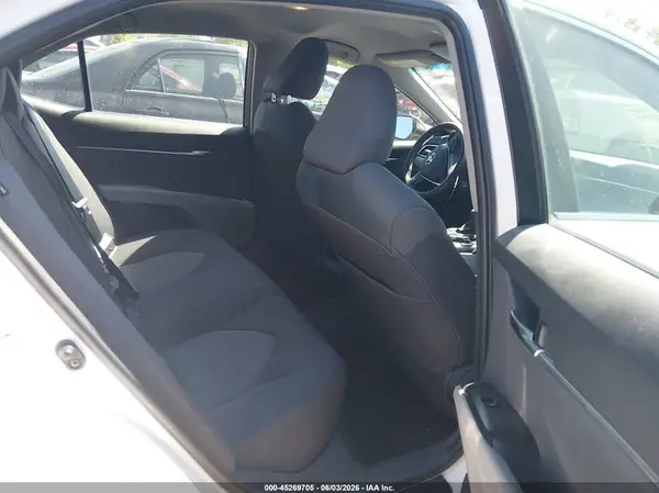 4T1B11HK1JU055774 2018 TOYOTA CAMRY - Image 8