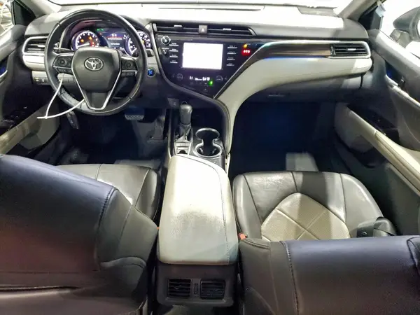 4T1B11HK1JU056715 2018 TOYOTA CAMRY - Image 8