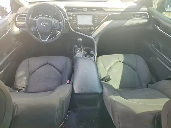 4T1B11HK1JU061140 2018 TOYOTA CAMRY - Image 8