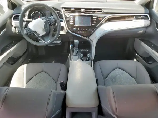 4T1B11HK1JU062093 2018 TOYOTA CAMRY - Image 8