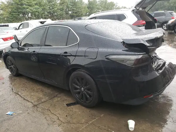4T1B11HK1JU066290 2018 TOYOTA CAMRY - Image 2