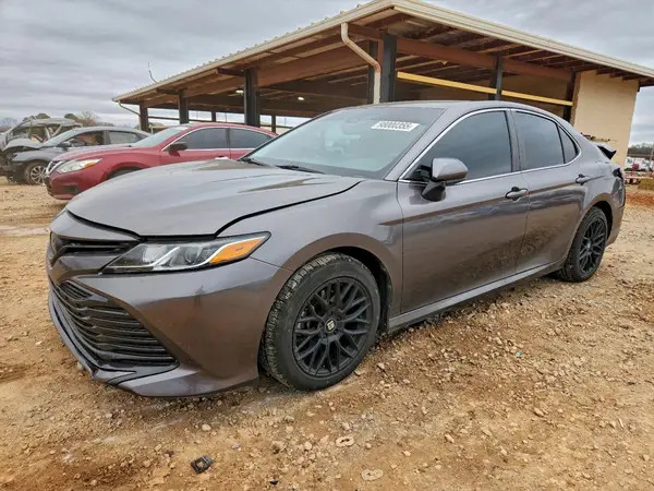 4T1B11HK1JU073465 2018 TOYOTA CAMRY - Image 1