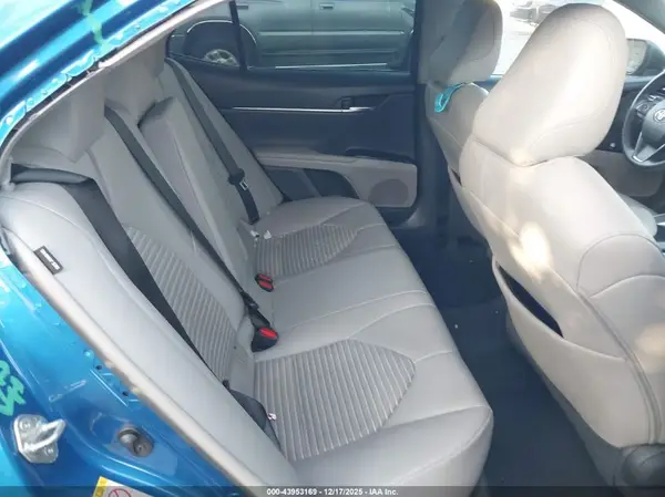 4T1B11HK1JU074342 2018 TOYOTA CAMRY - Image 8