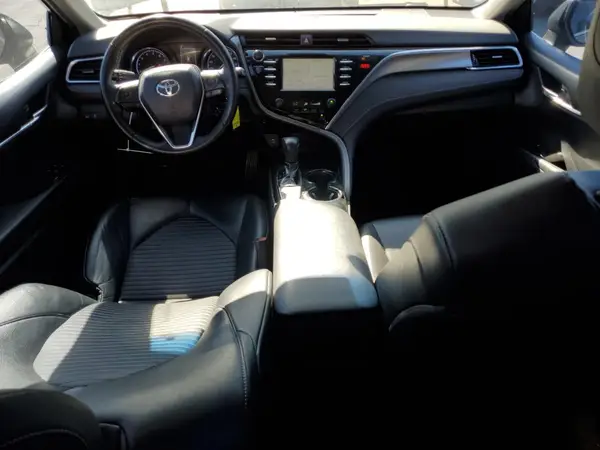 4T1B11HK1JU076432 2018 TOYOTA CAMRY - Image 8