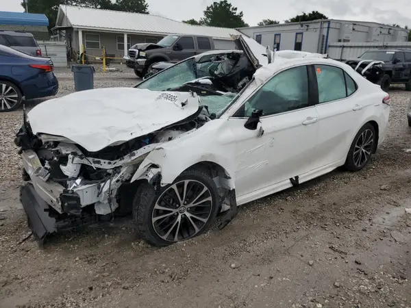 4T1B11HK1JU078472 2018 TOYOTA CAMRY - Image 1