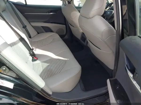 4T1B11HK1JU079234 2018 TOYOTA CAMRY - Image 8
