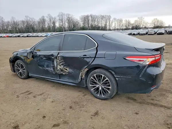 4T1B11HK1JU086491 2018 TOYOTA CAMRY - Image 2
