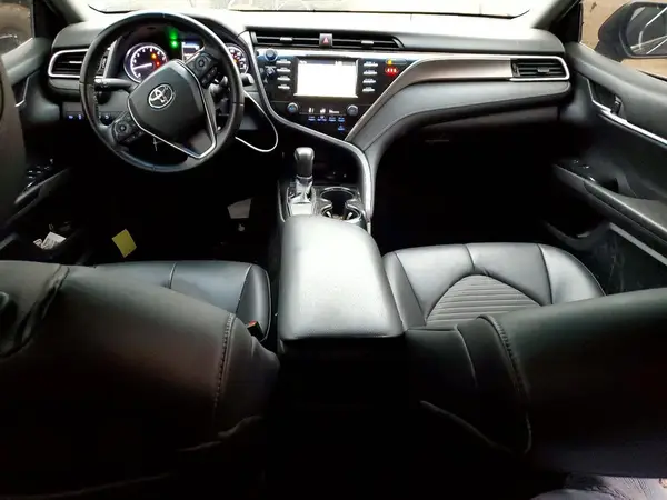 4T1B11HK1JU086491 2018 TOYOTA CAMRY - Image 8