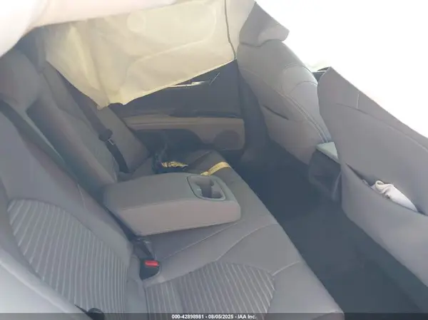 4T1B11HK1JU087348 2018 TOYOTA CAMRY - Image 8