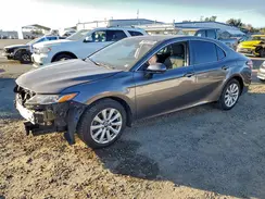 4T1B11HK1JU097426 2018 TOYOTA CAMRY