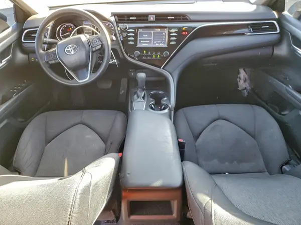 4T1B11HK1JU097426 2018 TOYOTA CAMRY - Image 8