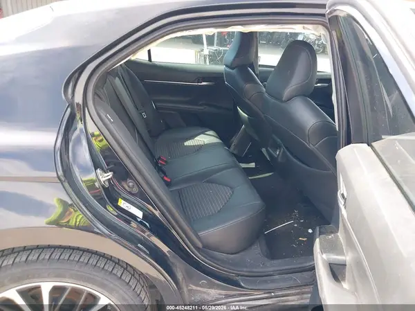 4T1B11HK1JU099984 2018 TOYOTA CAMRY - Image 8