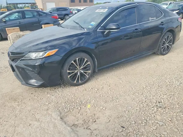 4T1B11HK1JU101975 2018 TOYOTA CAMRY - Image 1