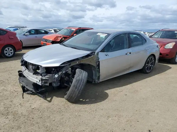4T1B11HK1JU107632 2018 TOYOTA CAMRY - Image 1