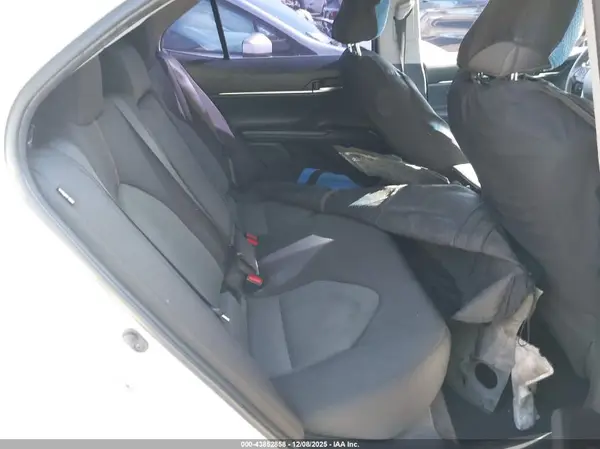 4T1B11HK1JU108019 2018 TOYOTA CAMRY - Image 8