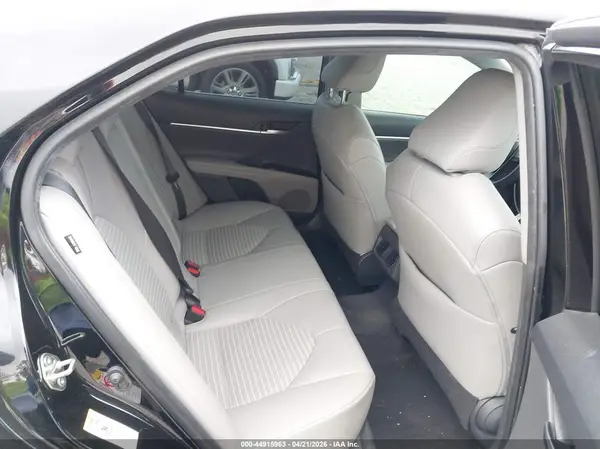 4T1B11HK1JU108795 2018 TOYOTA CAMRY - Image 8