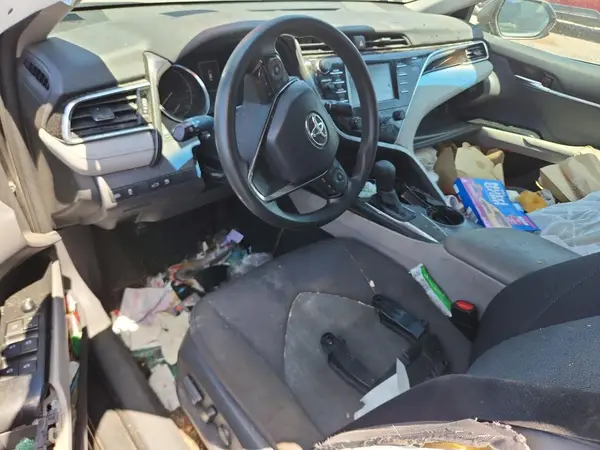 4T1B11HK1JU114127 2018 TOYOTA CAMRY - Image 8