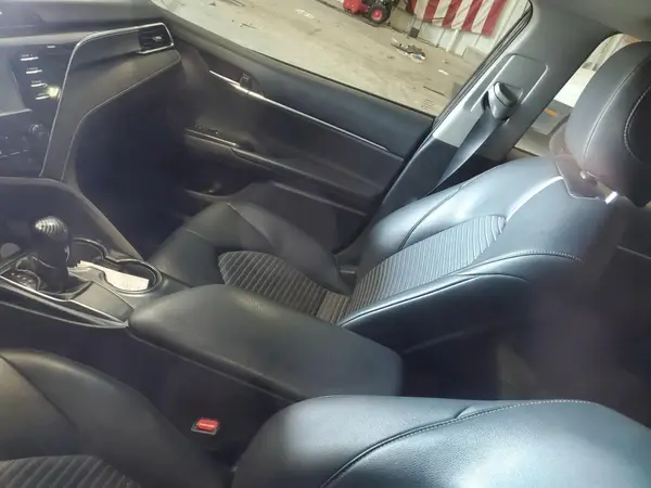 4T1B11HK1JU114225 2018 TOYOTA CAMRY - Image 8