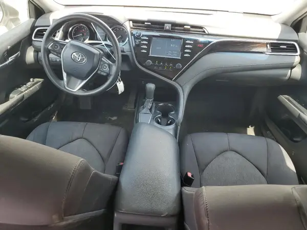 4T1B11HK1JU115732 2018 TOYOTA CAMRY - Image 8