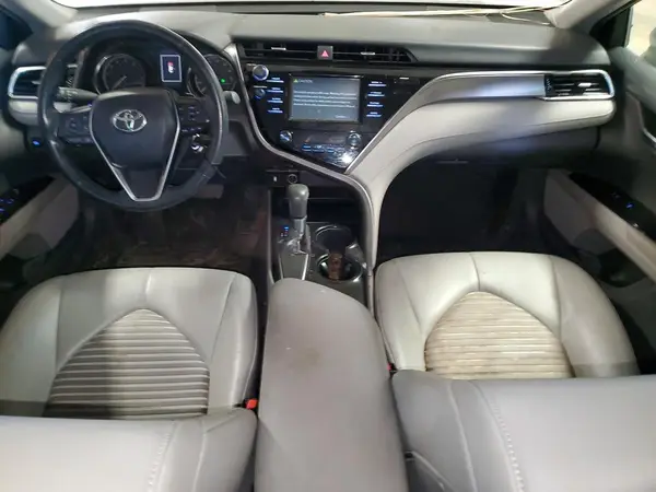 4T1B11HK1JU118419 2018 TOYOTA CAMRY - Image 8