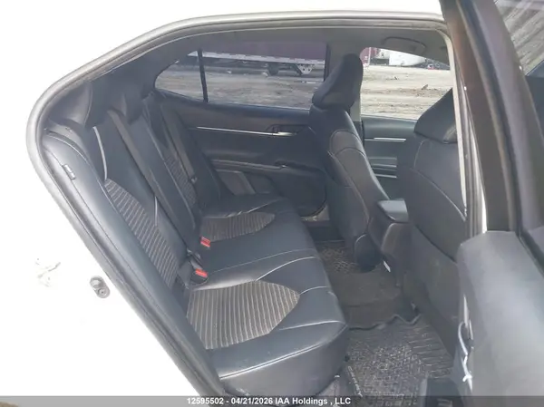 4T1B11HK1JU124382 2018 TOYOTA CAMRY - Image 8