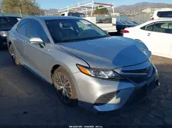 4T1B11HK1JU129002 2018 TOYOTA CAMRY