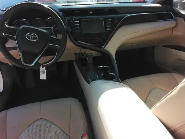 4T1B11HK1JU135608 2018 TOYOTA CAMRY - Image 8