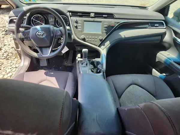 4T1B11HK1JU139707 2018 TOYOTA CAMRY - Image 8