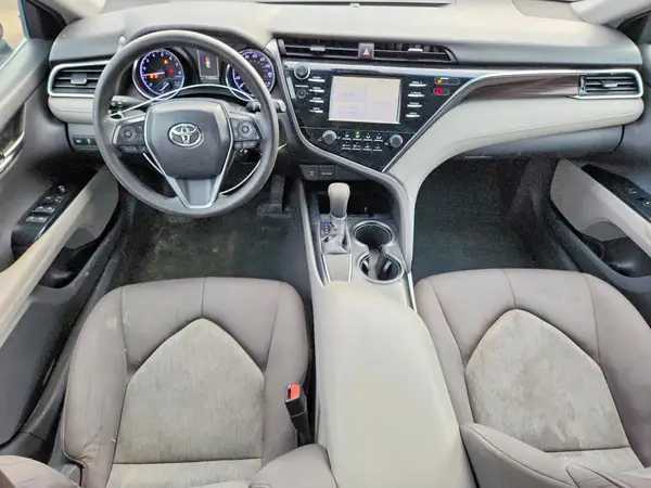 4T1B11HK1JU144129 2018 TOYOTA CAMRY - Image 8