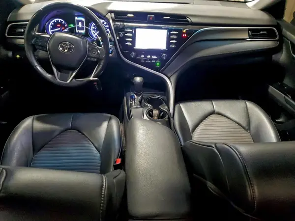 4T1B11HK1JU145300 2018 TOYOTA CAMRY - Image 8