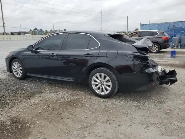 4T1B11HK1JU146477 2018 TOYOTA CAMRY - Image 2
