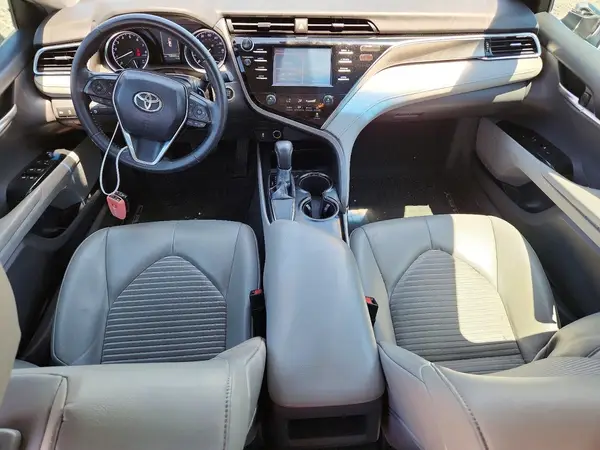 4T1B11HK1JU147287 2018 TOYOTA CAMRY - Image 8