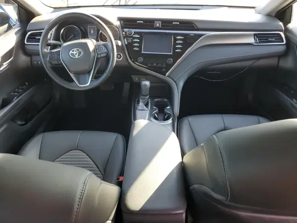 4T1B11HK1JU147984 2018 TOYOTA CAMRY - Image 8