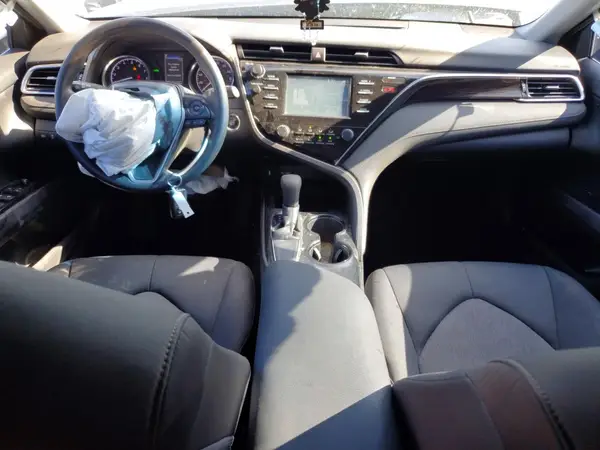 4T1B11HK1JU149119 2018 TOYOTA CAMRY - Image 8
