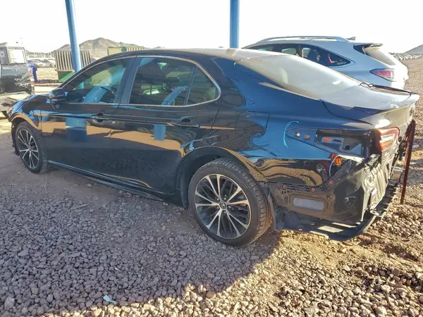 4T1B11HK1JU151288 2018 TOYOTA CAMRY - Image 2