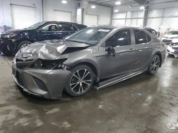 4T1B11HK1JU153025 2018 TOYOTA CAMRY - Image 1